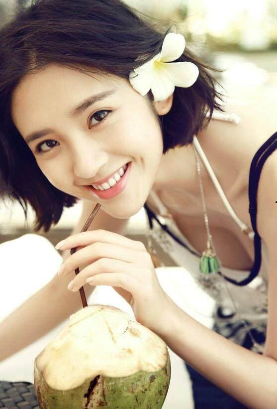 娱乐圈爆料女明星背景图,揭秘女明星背后的神秘背景 第3张 娱乐圈爆料女明星背景图,揭秘女明星背后的神秘背景 第3张