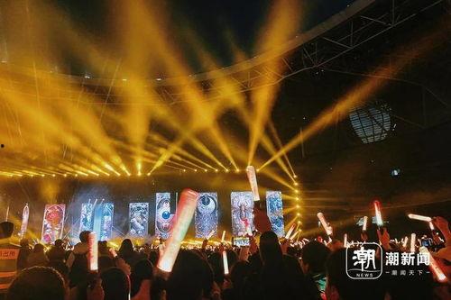 莲花楼演唱会爆料视频播放,现场燃情，粉丝尖叫连连  第2张